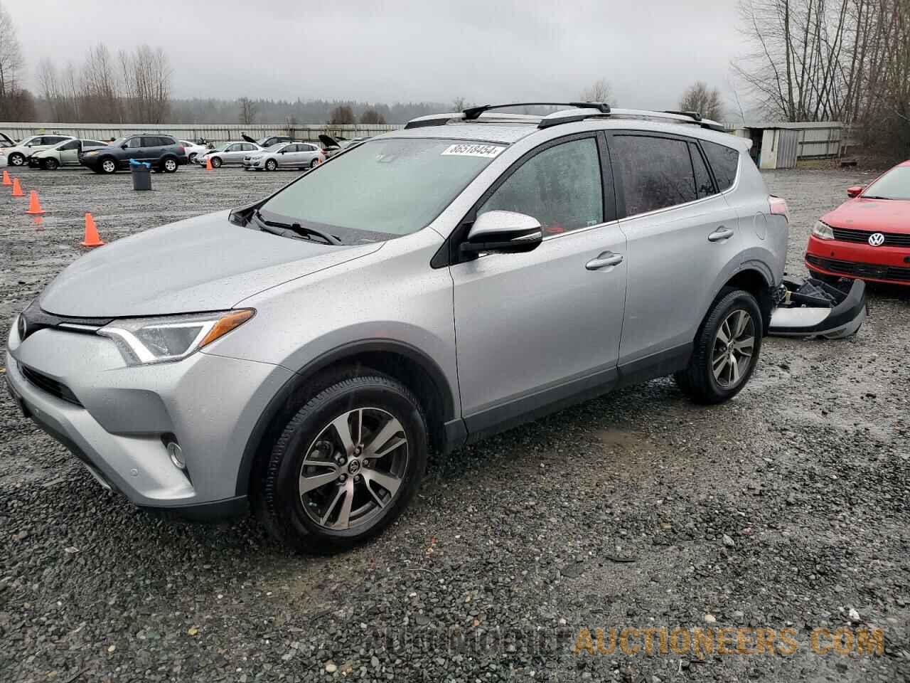 2T3RFREVXHW692919 TOYOTA RAV4 2017