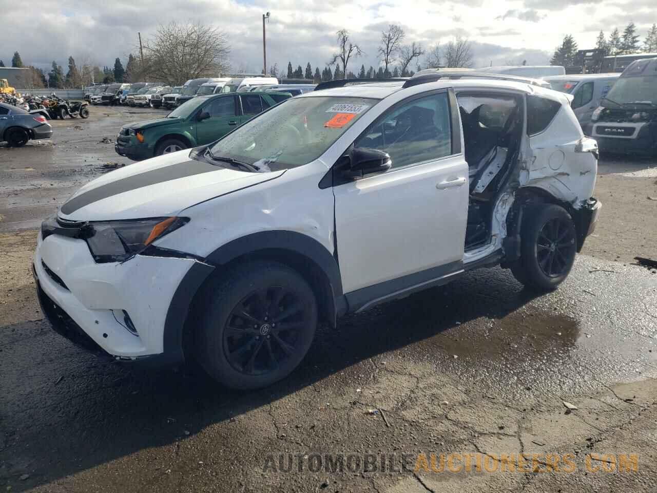 2T3RFREVXJW718408 TOYOTA RAV4 2018