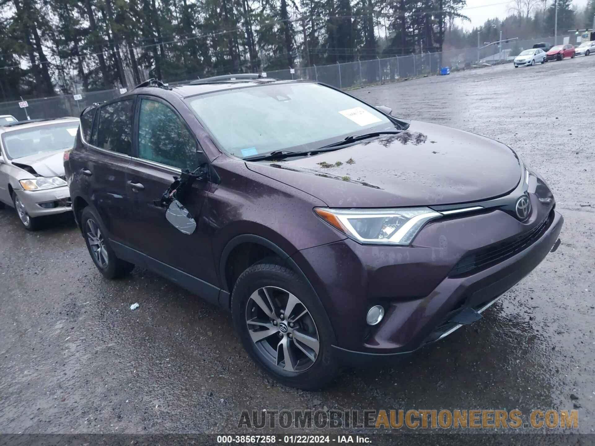 2T3RFREVXJW746273 TOYOTA RAV4 2018