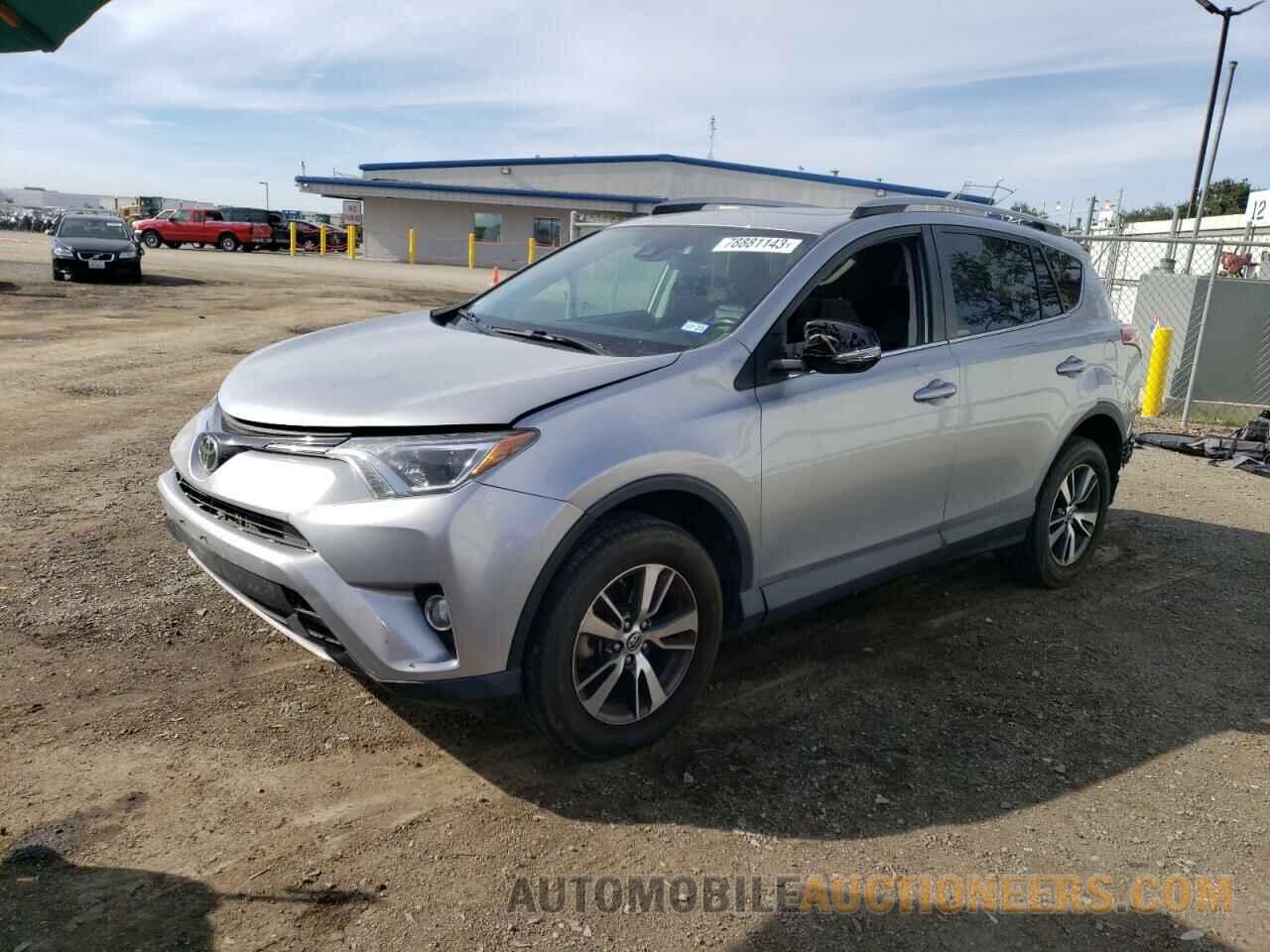 2T3RFREVXJW753207 TOYOTA RAV4 2018