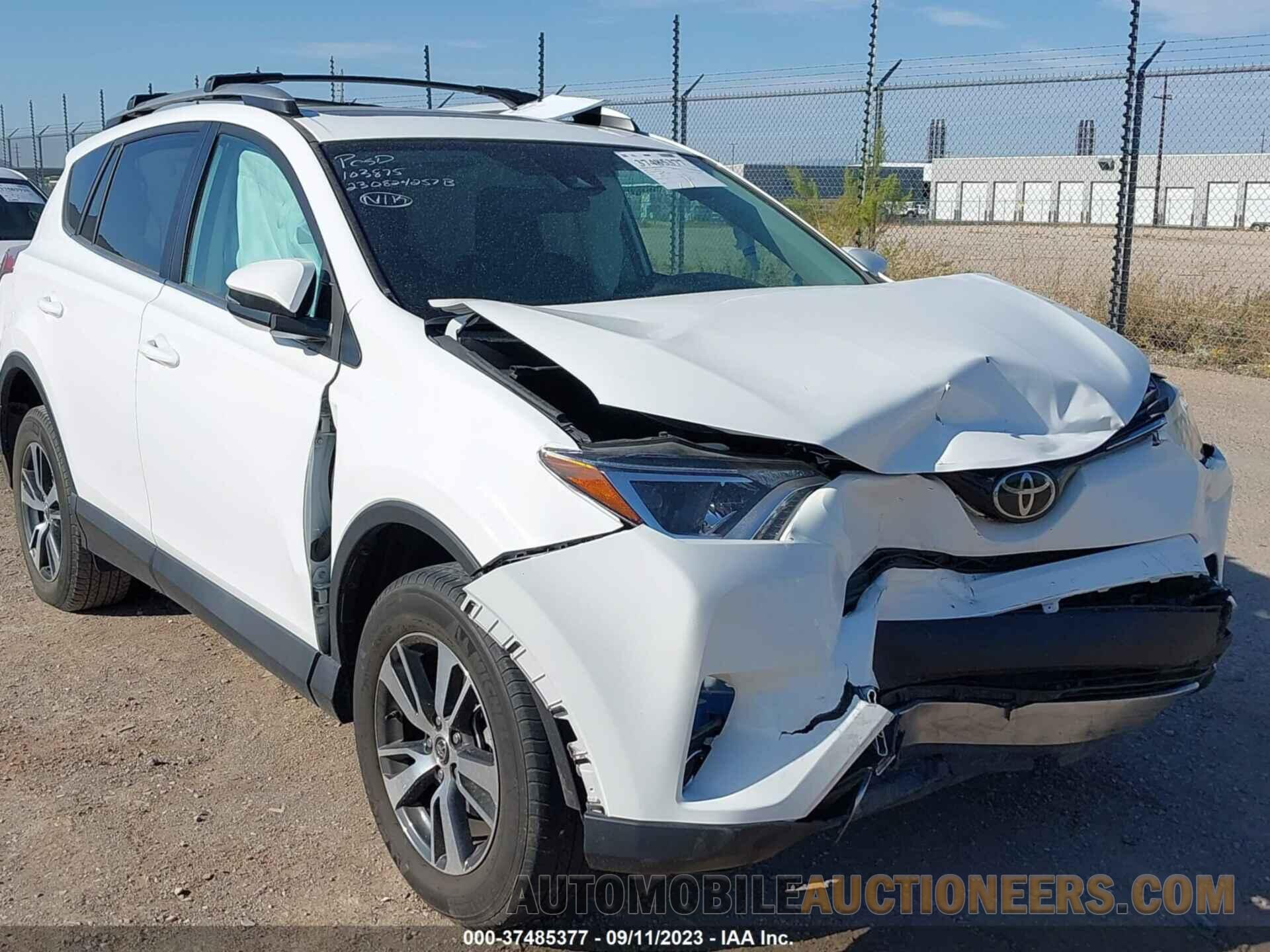 2T3RFREVXJW801093 TOYOTA RAV4 2018