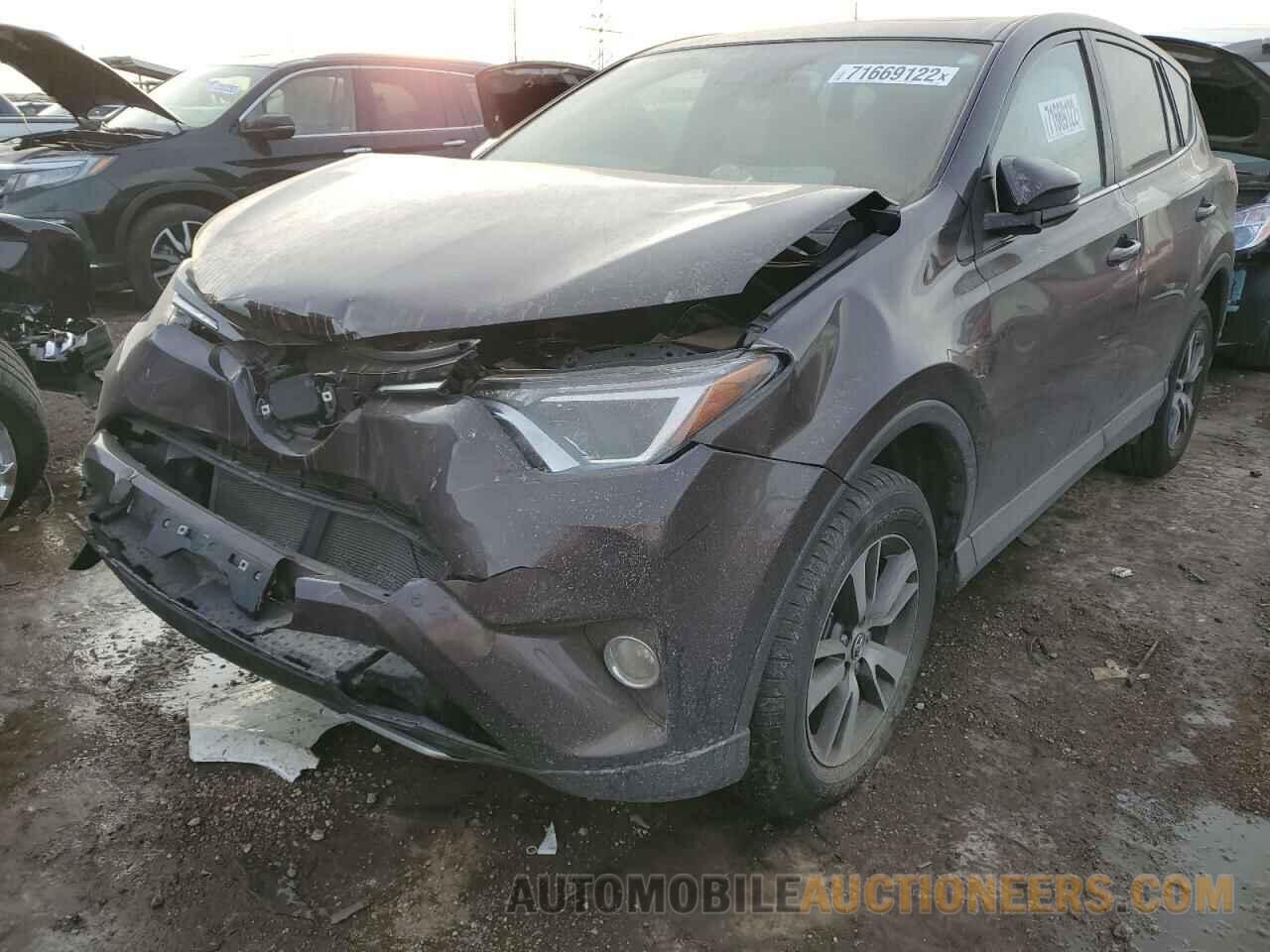 2T3RFREVXJW813552 TOYOTA RAV4 2018