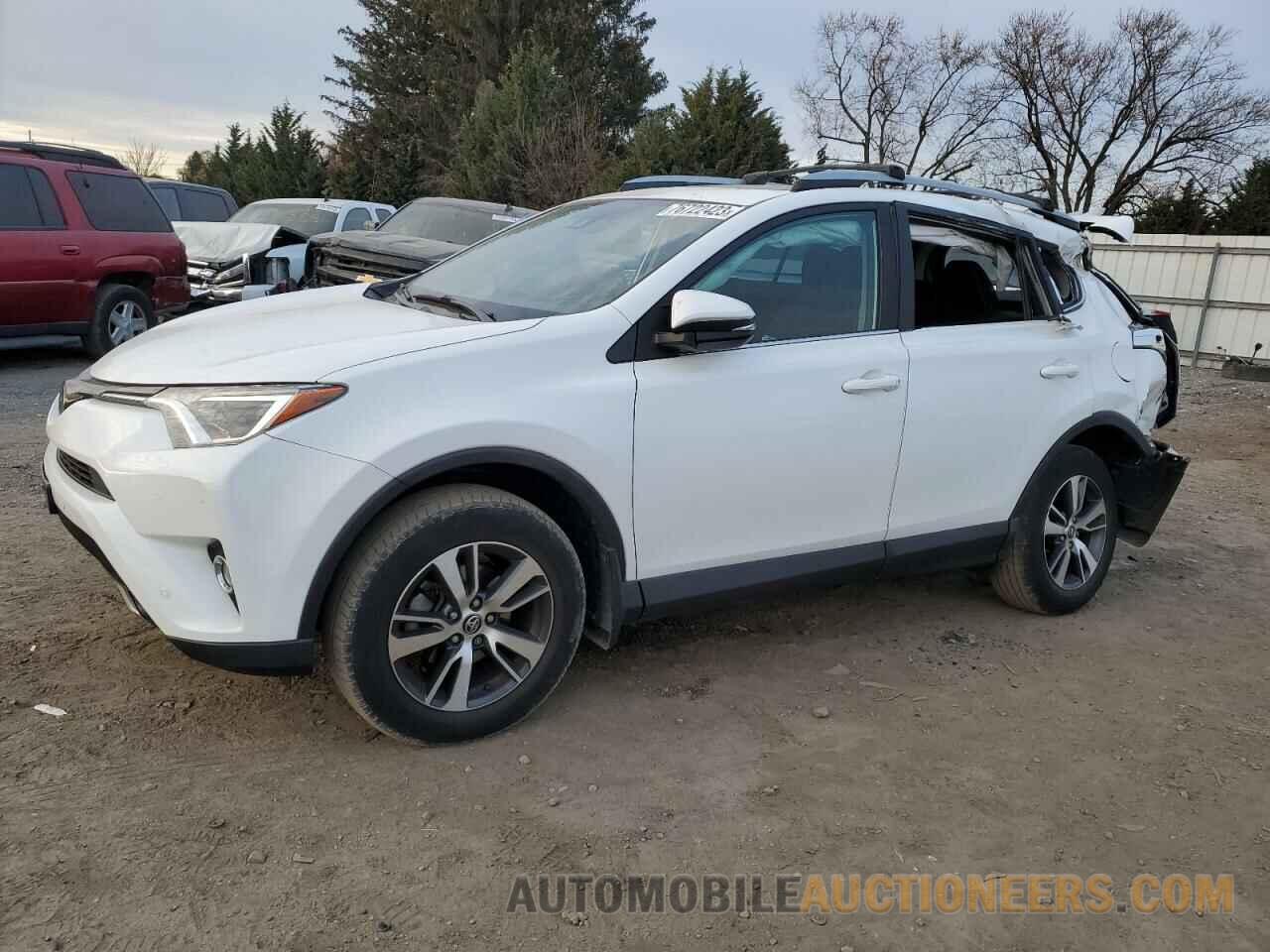 2T3RFREVXJW857597 TOYOTA RAV4 2018