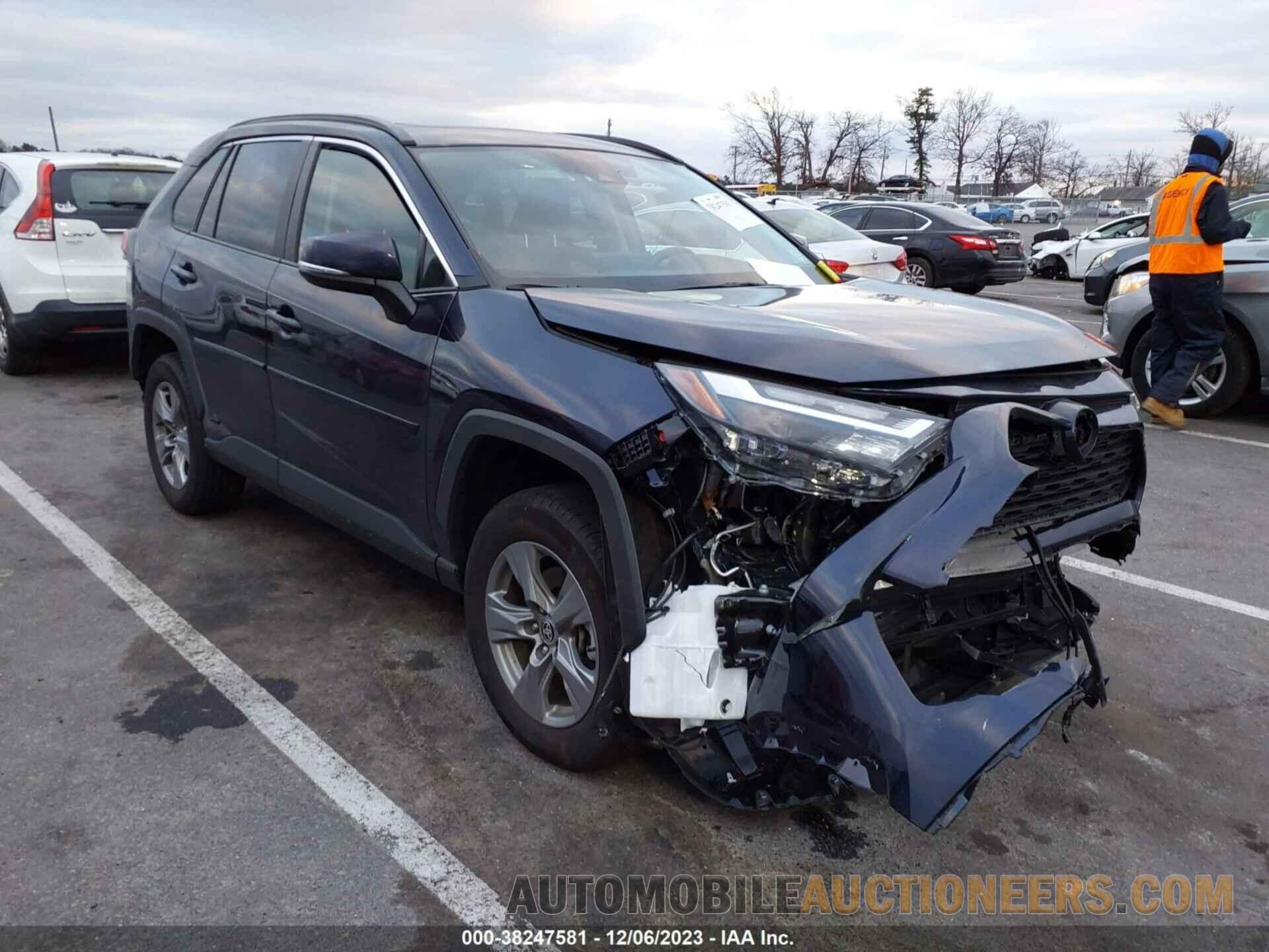 2T3RWRFV0NW137357 TOYOTA RAV4 2022