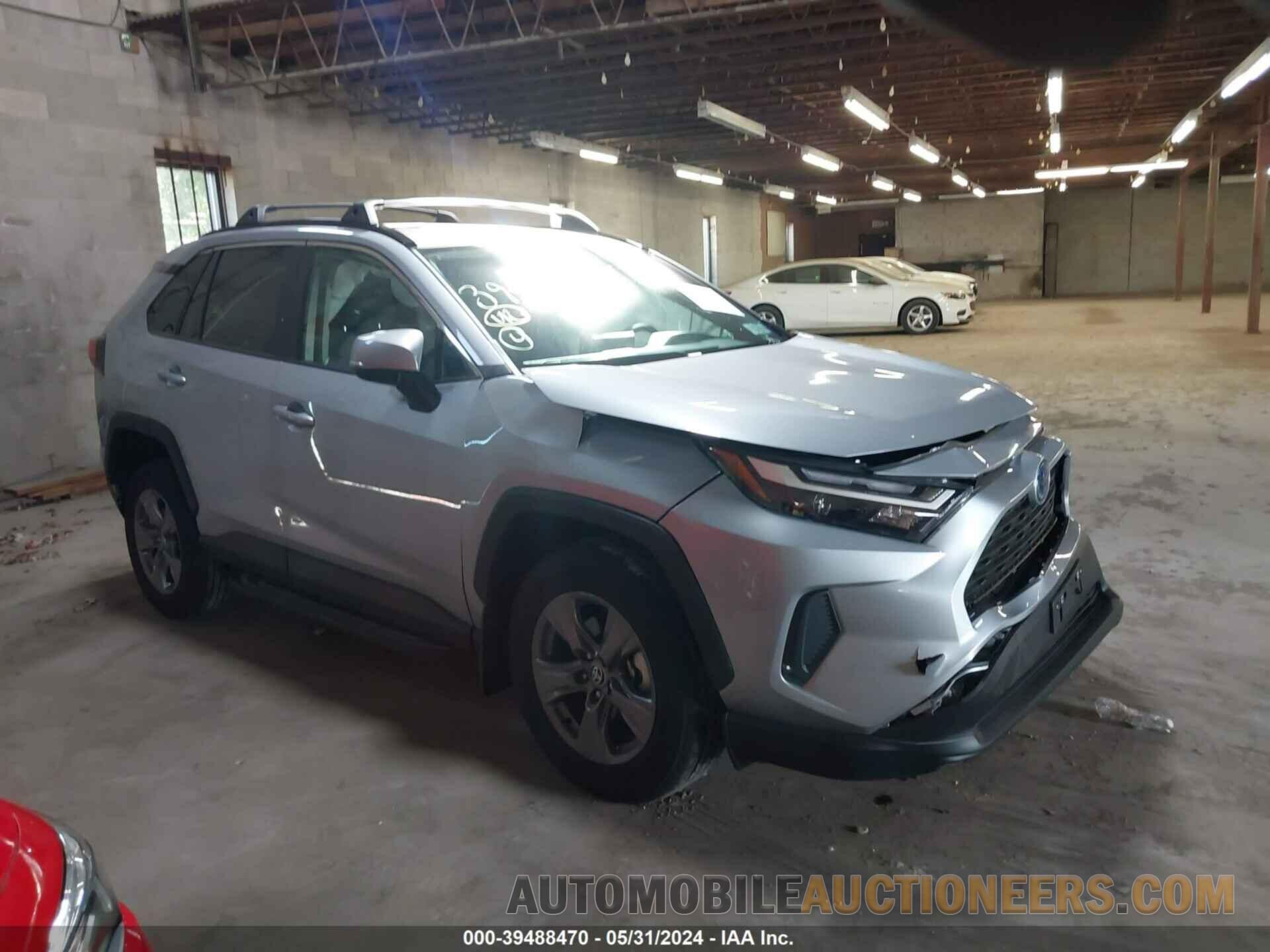 2T3RWRFV0RW207168 TOYOTA RAV4 2024