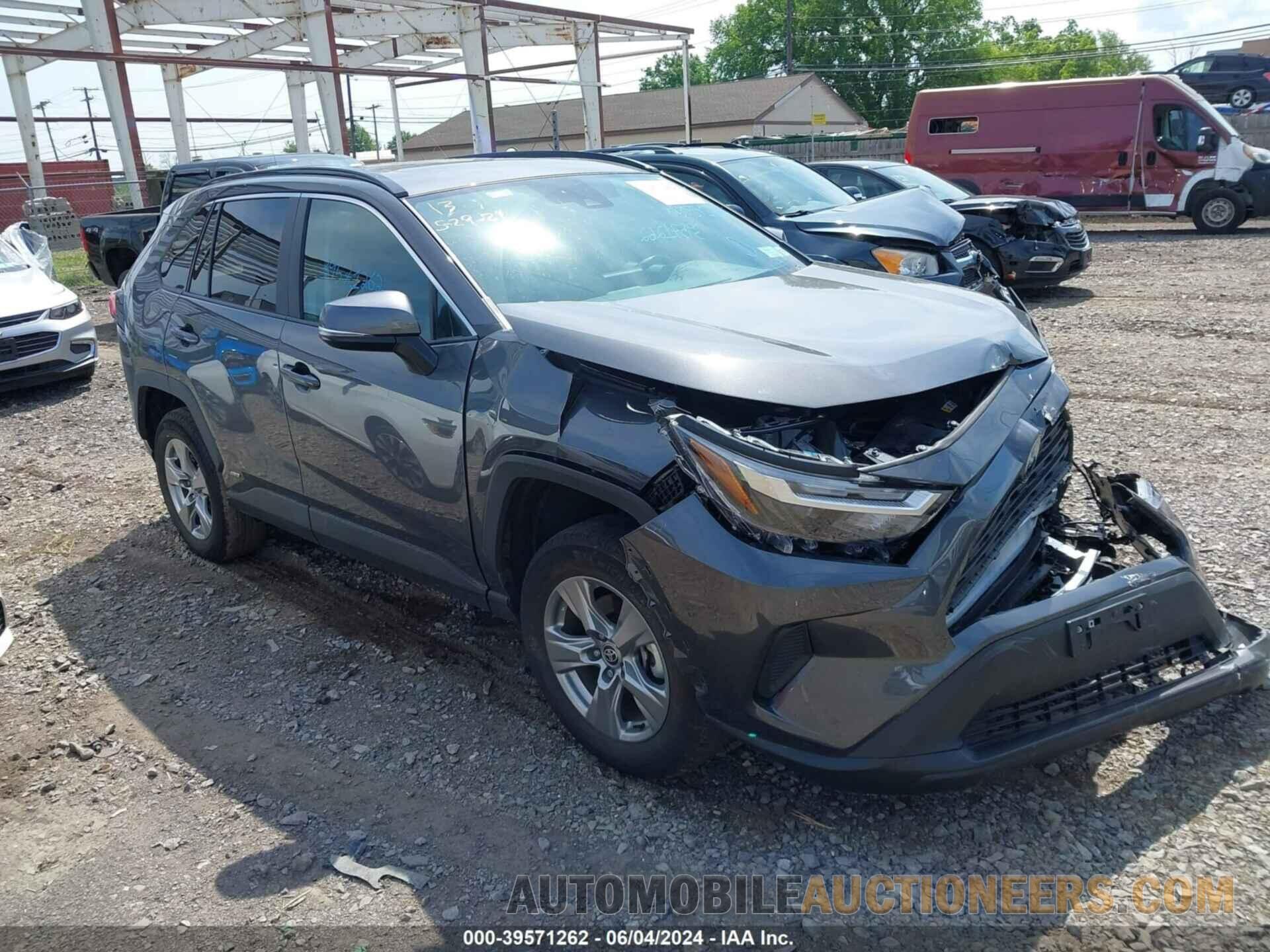 2T3RWRFV0RW207493 TOYOTA RAV4 2024