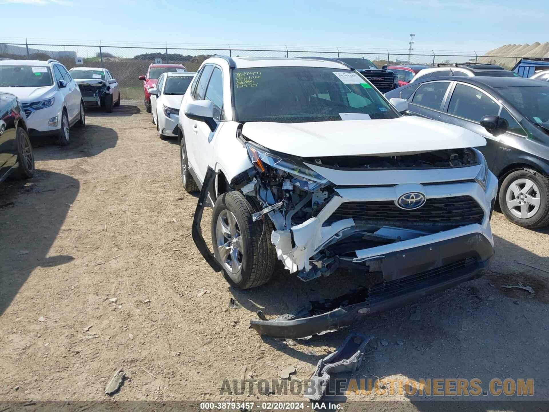 2T3RWRFV1NW135231 TOYOTA RAV4 2022