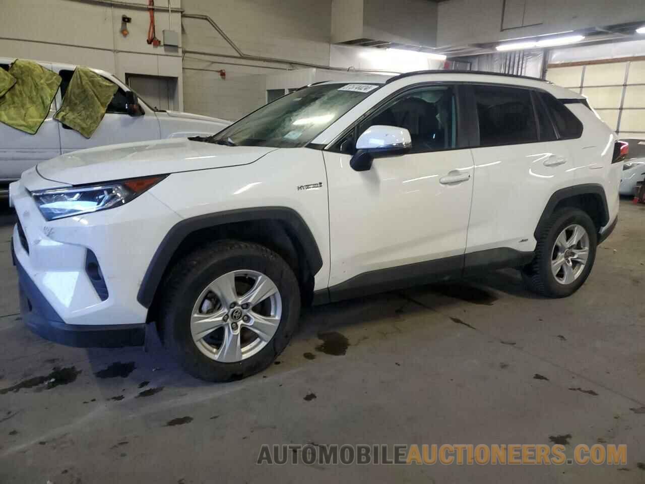 2T3RWRFV2MW116413 TOYOTA RAV4 2021