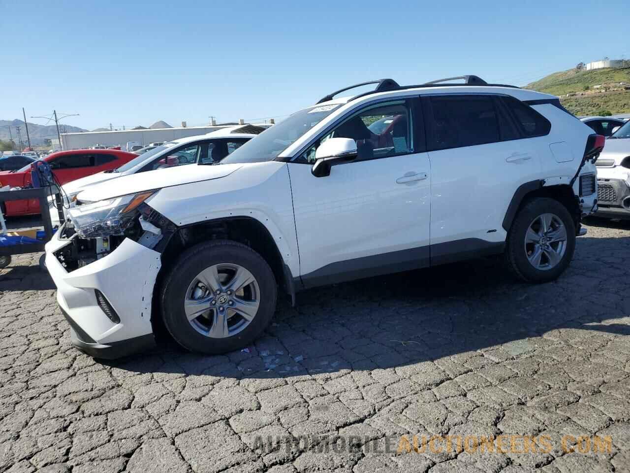 2T3RWRFV2RW187120 TOYOTA RAV4 2024