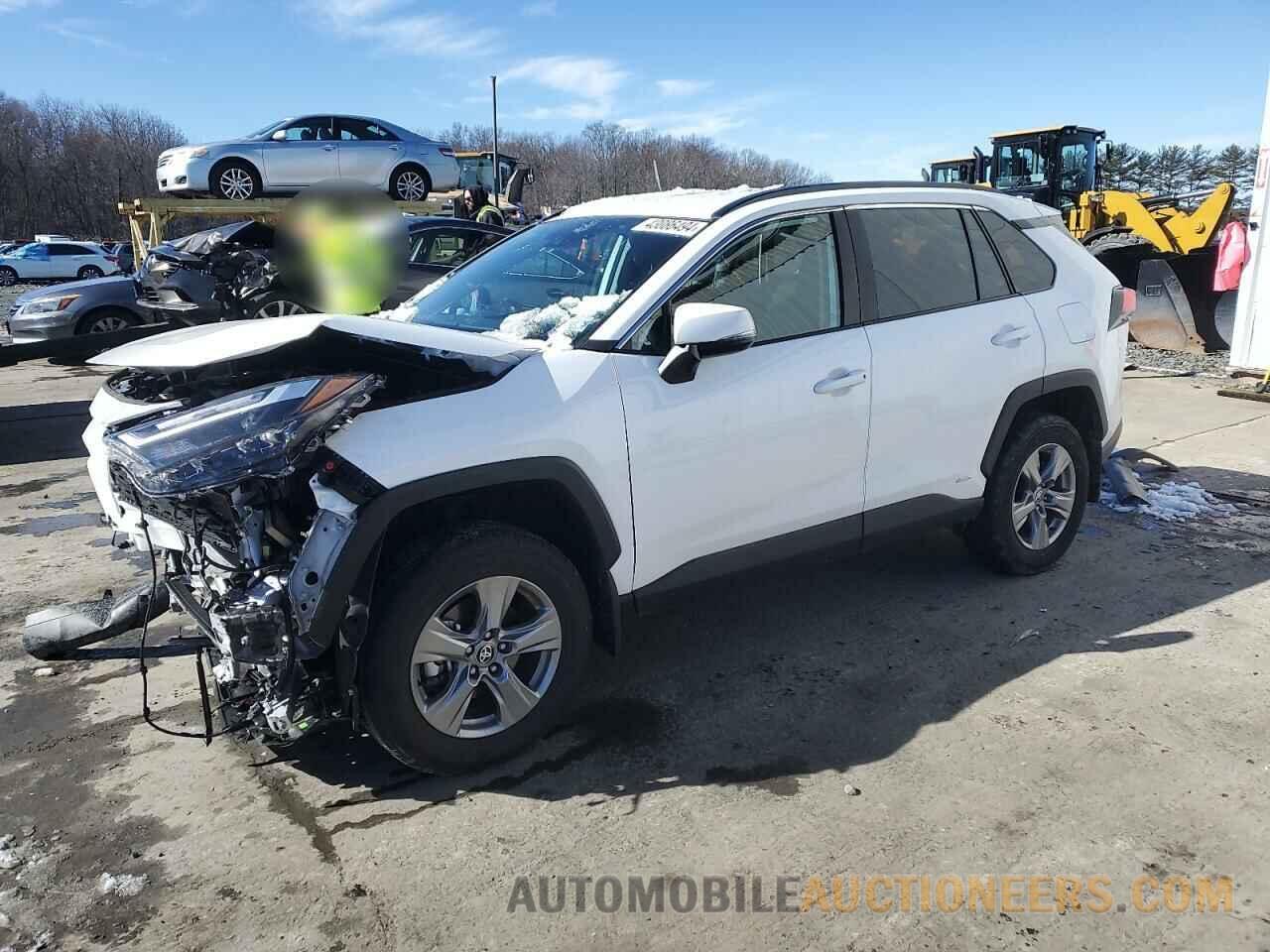 2T3RWRFV2RW187490 TOYOTA RAV4 2024