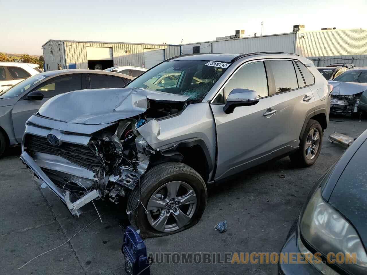 2T3RWRFV3RW210162 TOYOTA RAV4 2024