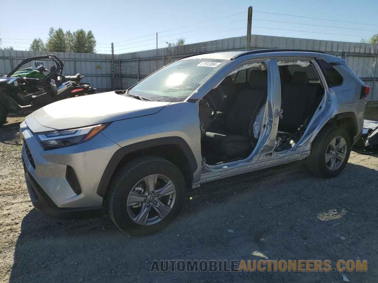 2T3RWRFV4RW210526 TOYOTA RAV4 2024