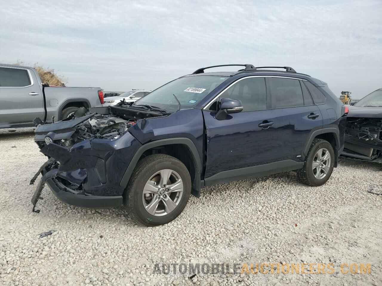 2T3RWRFV7RW210892 TOYOTA RAV4 2024