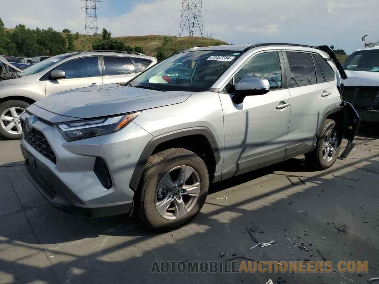 2T3RWRFV7RW217230 TOYOTA RAV4 2024