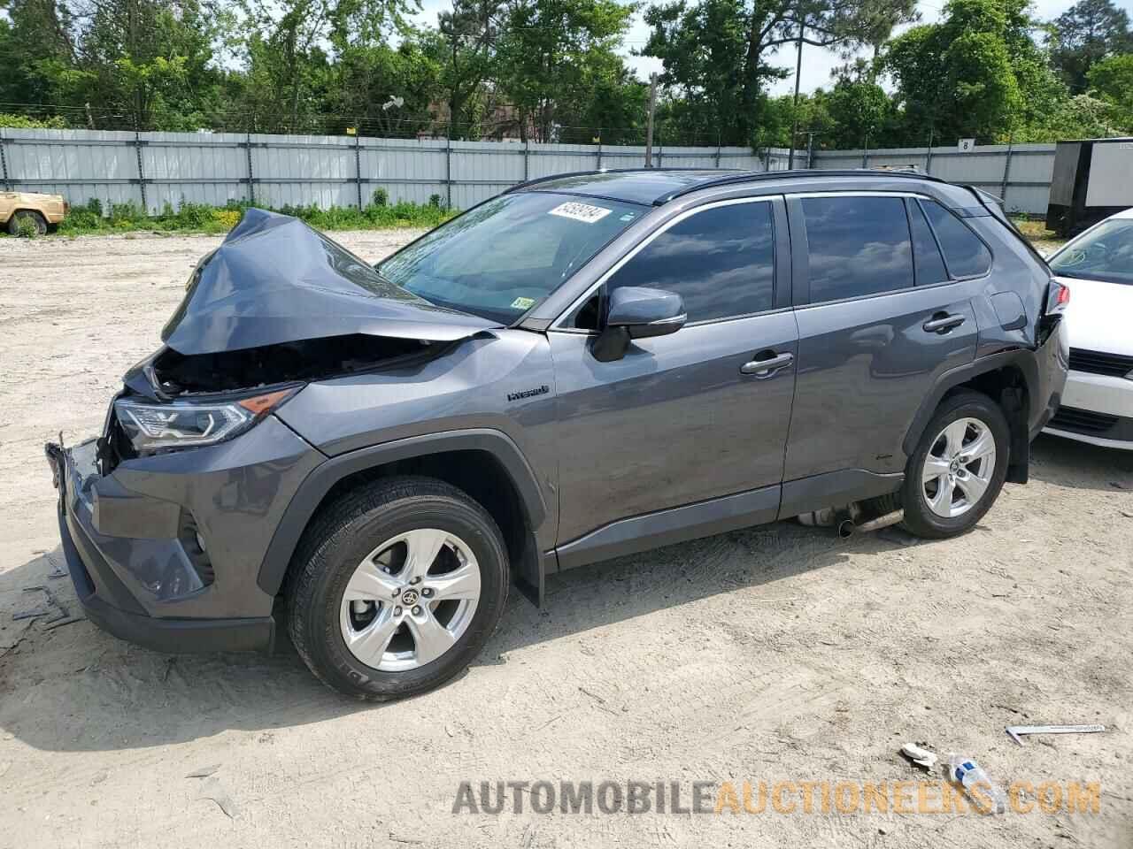 2T3RWRFV8MW117470 TOYOTA RAV4 2021