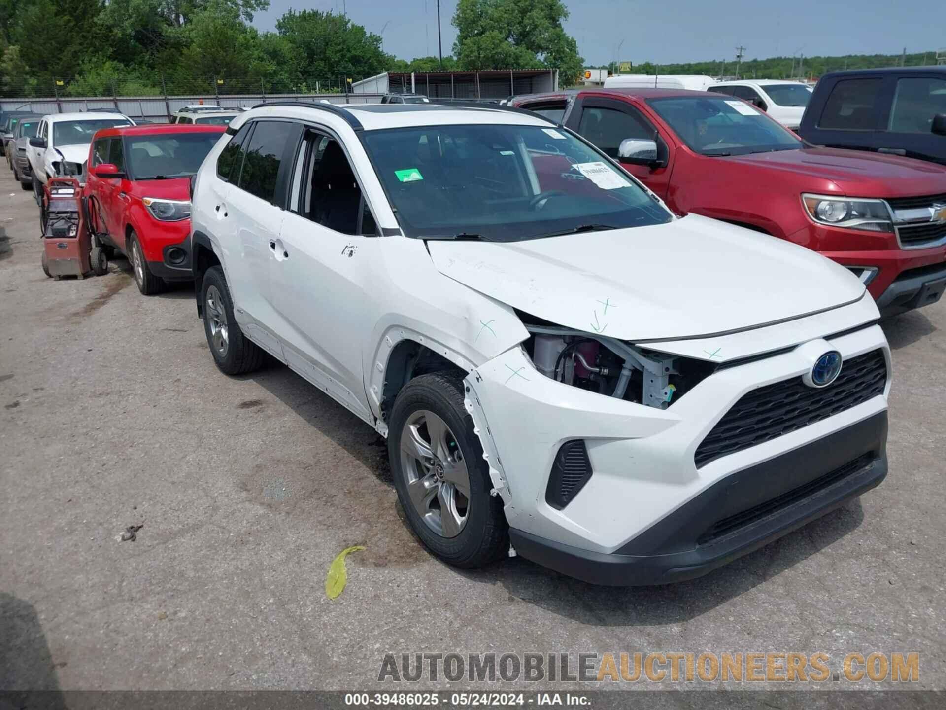 2T3RWRFV8NW135128 TOYOTA RAV4 2022