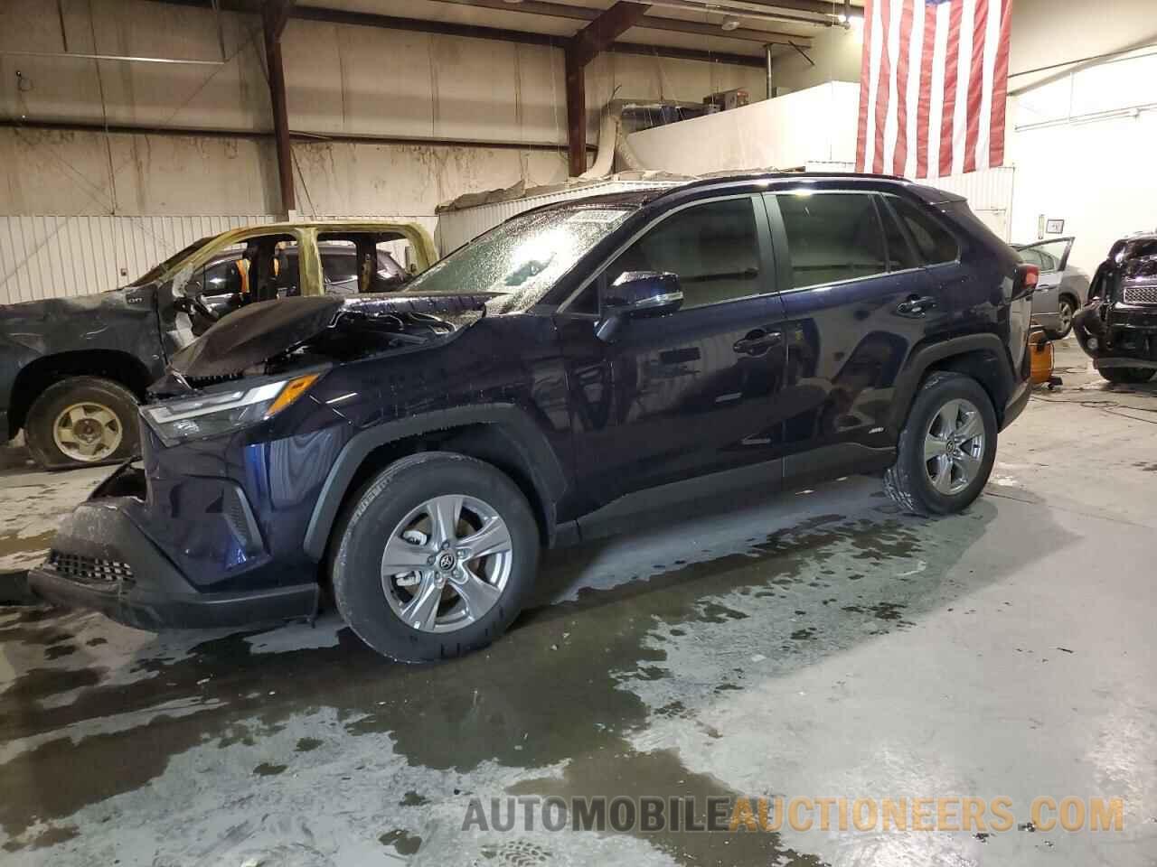 2T3RWRFV8NW141429 TOYOTA RAV4 2022