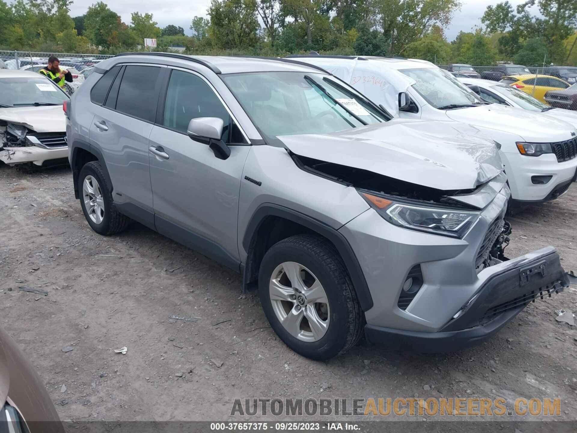 2T3RWRFVXMW113243 TOYOTA RAV4 2021