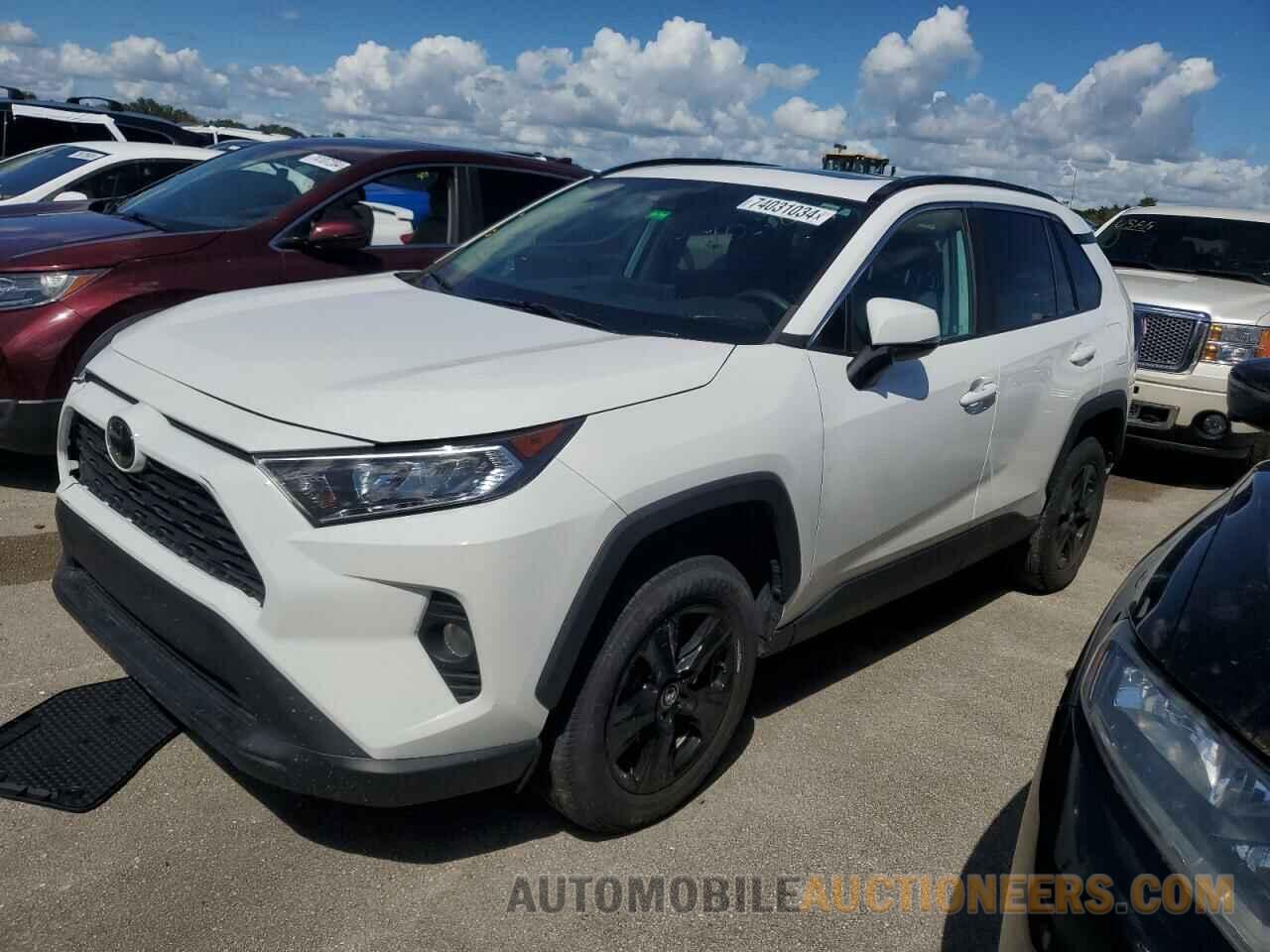 2T3W1RFV0KC022885 TOYOTA RAV4 2019