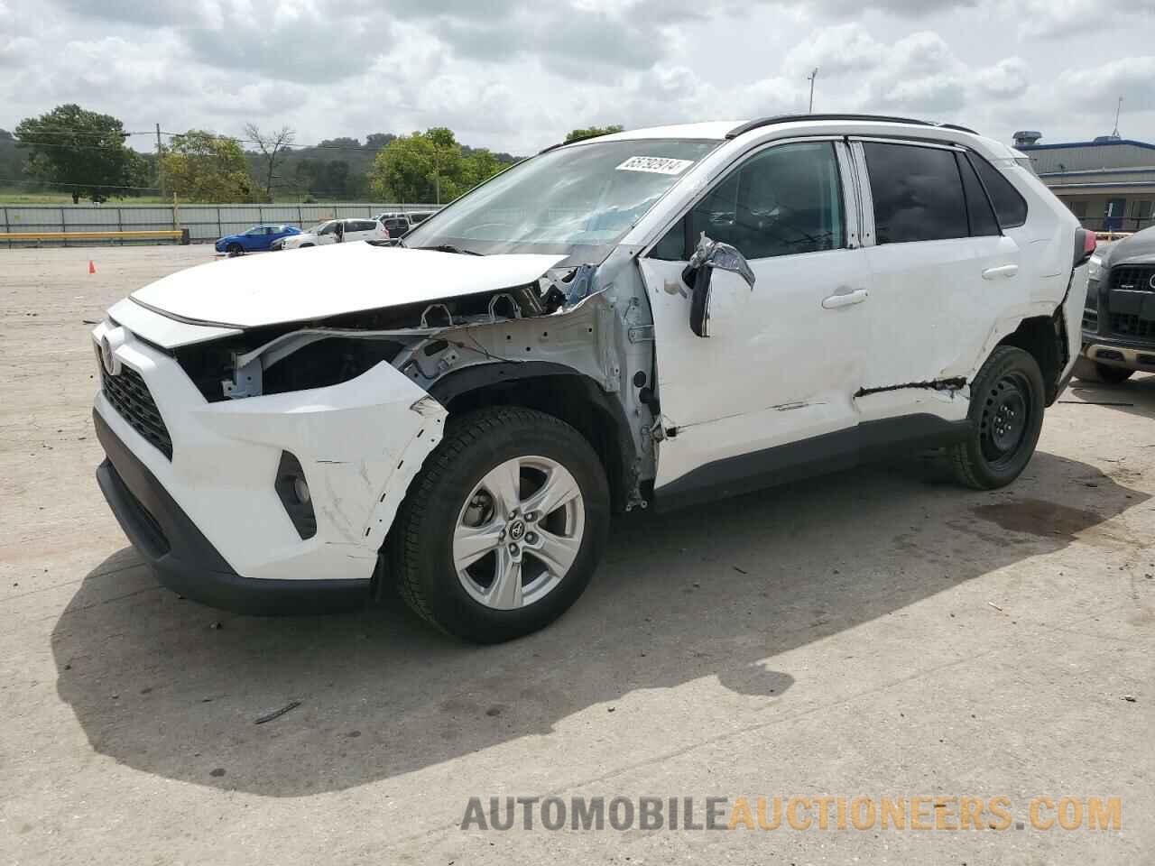 2T3W1RFV0MW105136 TOYOTA RAV4 2021