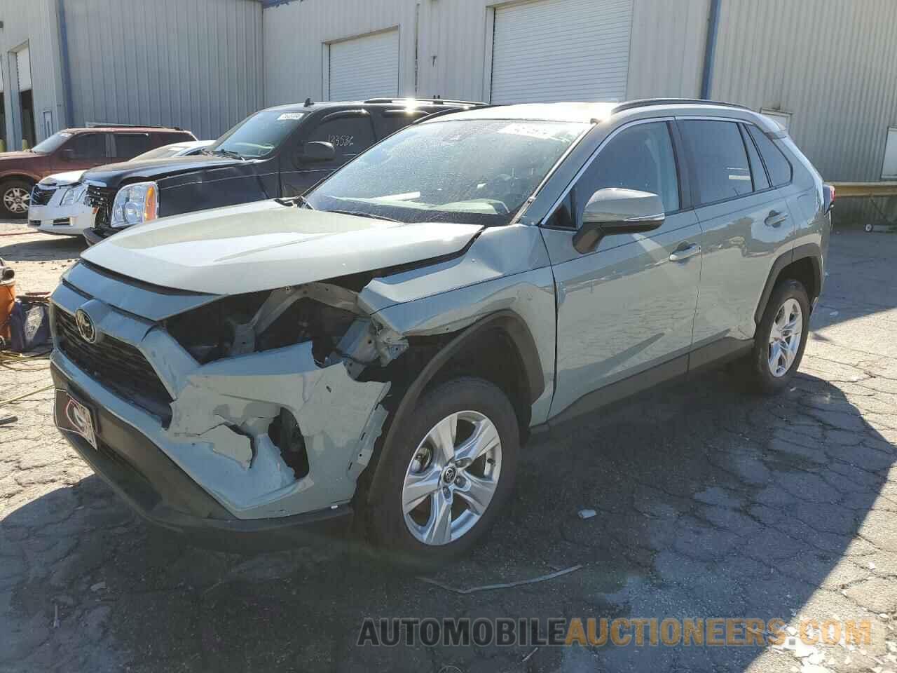 2T3W1RFV0MW172304 TOYOTA RAV4 2021