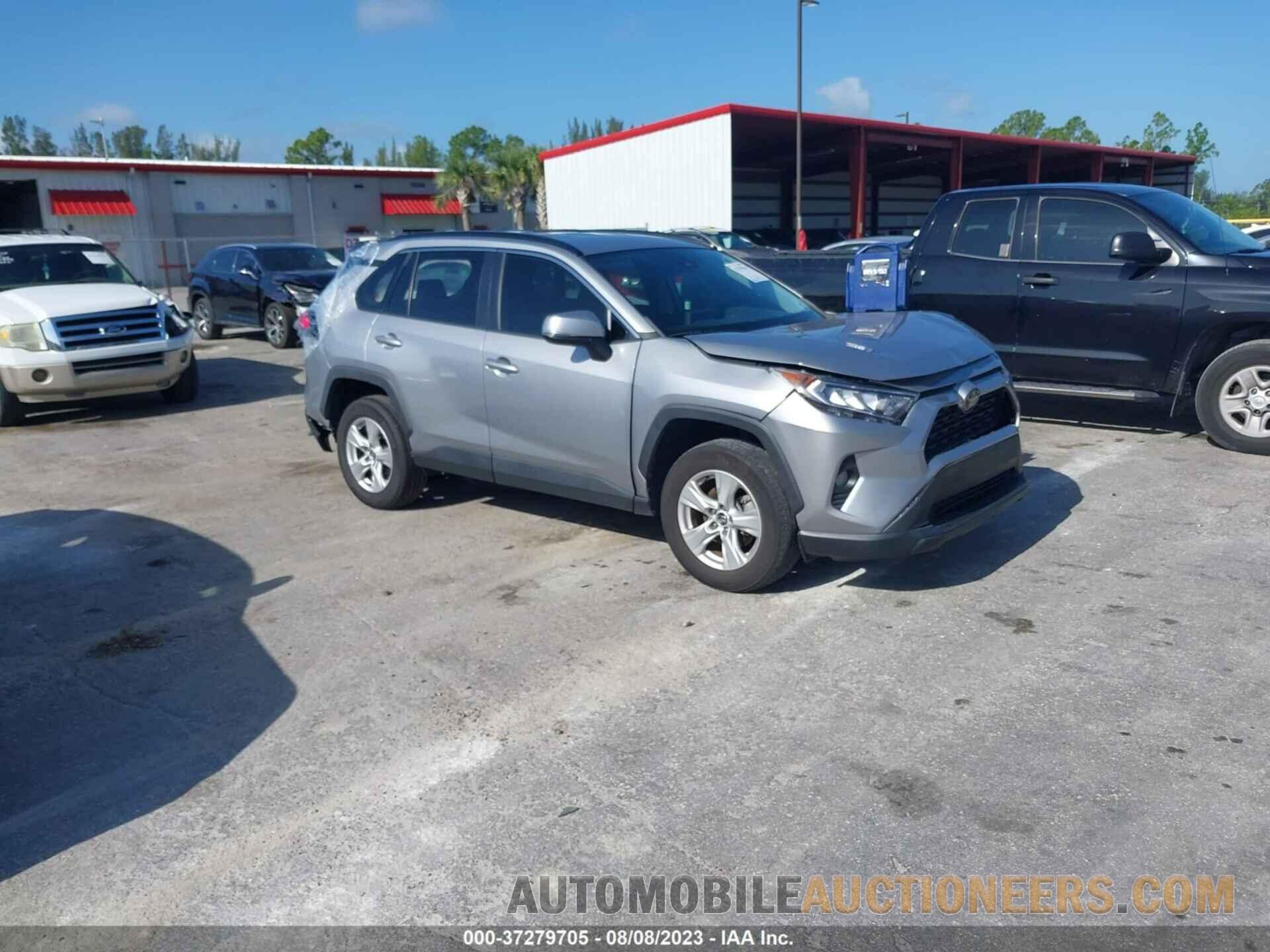 2T3W1RFV1LC072647 TOYOTA RAV4 2020