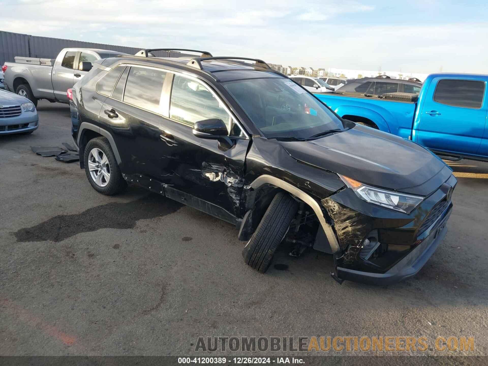 2T3W1RFV1MC087506 TOYOTA RAV4 2021