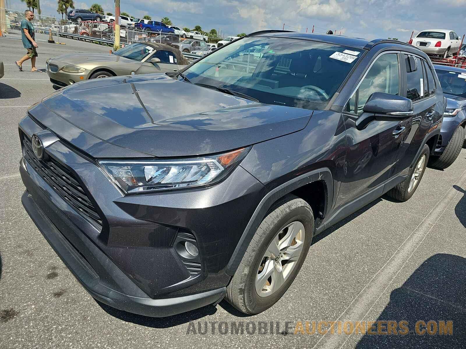 2T3W1RFV1MC169395 Toyota RAV4 2021