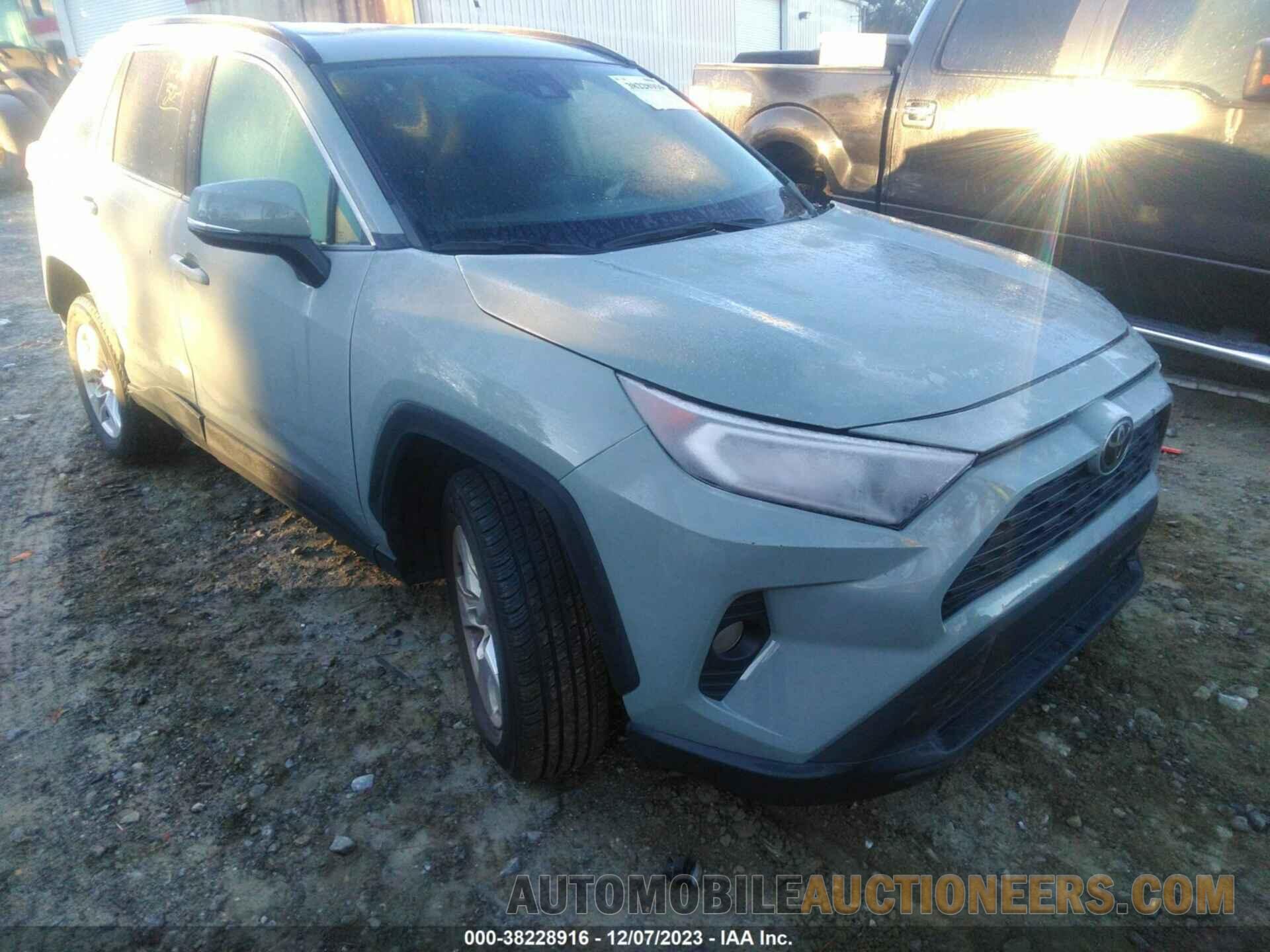 2T3W1RFV1MW163496 TOYOTA RAV4 2021