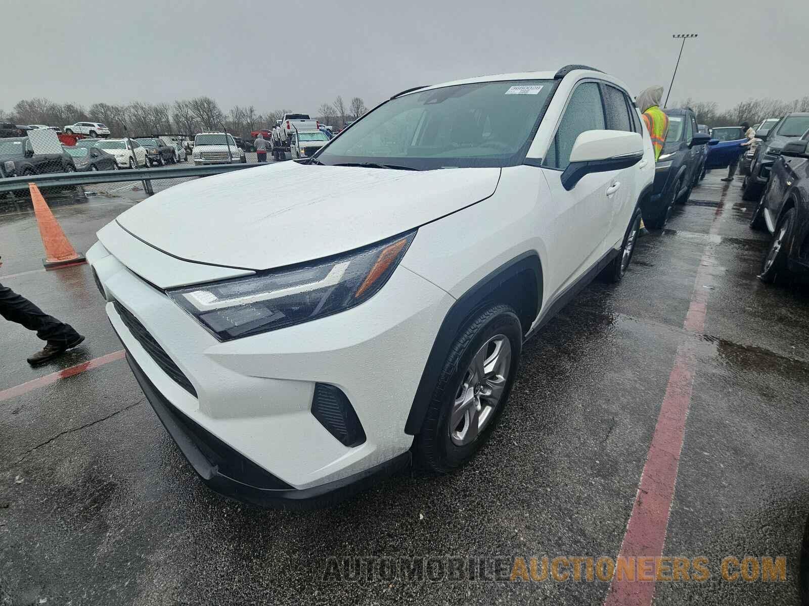 2T3W1RFV1PW250657 Toyota RAV4 2023