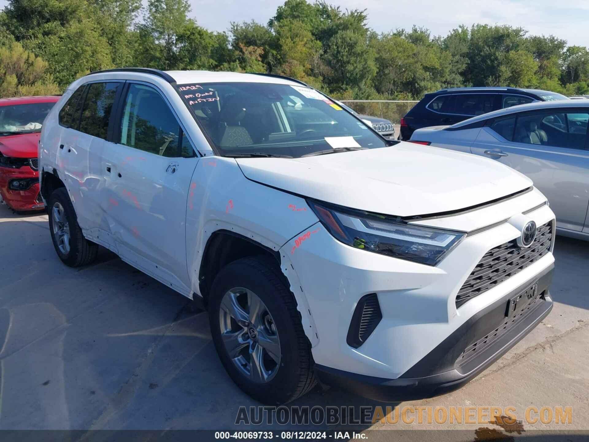 2T3W1RFV1RC266765 TOYOTA RAV4 2024