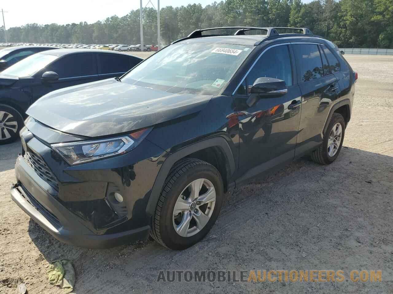 2T3W1RFV2KW031988 TOYOTA RAV4 2019