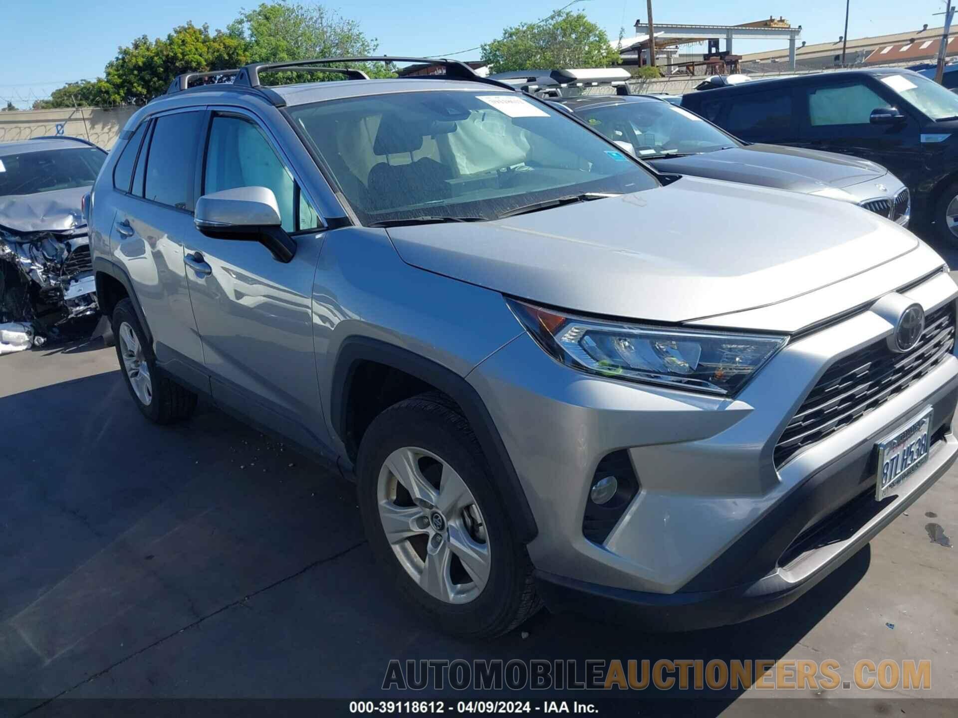 2T3W1RFV2MC086378 TOYOTA RAV4 2021