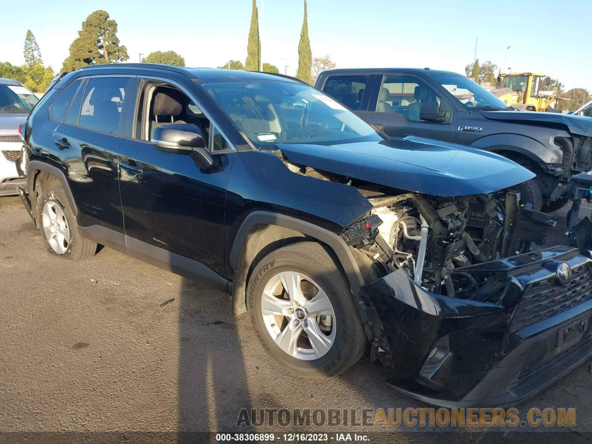 2T3W1RFV2MC103678 TOYOTA RAV4 2021