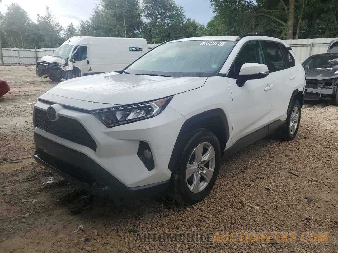 2T3W1RFV2MC126880 TOYOTA RAV4 2021