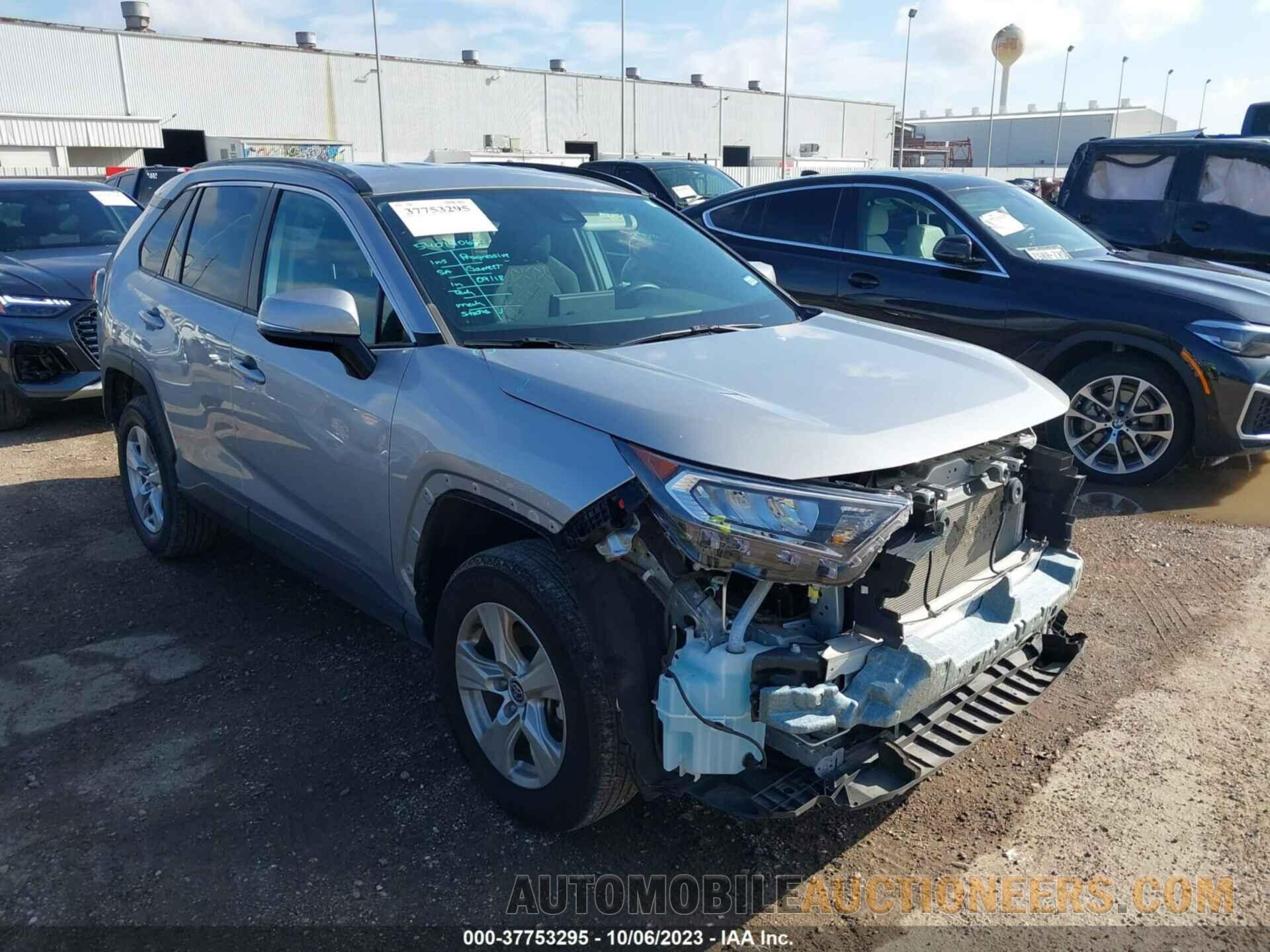 2T3W1RFV2MC128502 TOYOTA RAV4 2021