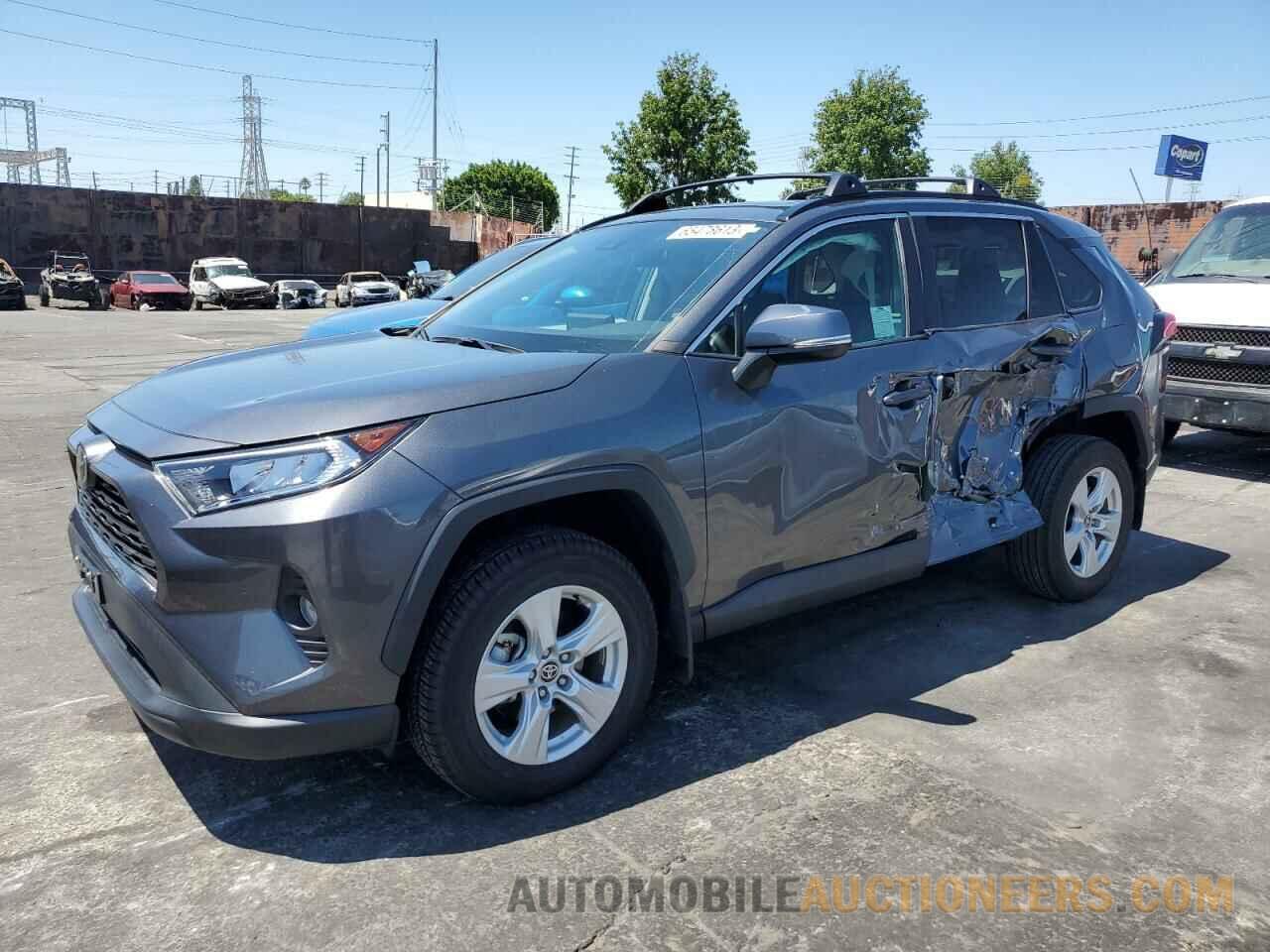 2T3W1RFV2MC129472 TOYOTA RAV4 2021