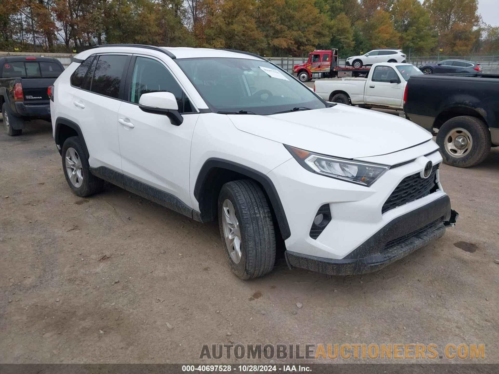 2T3W1RFV2MC137202 TOYOTA RAV4 2021