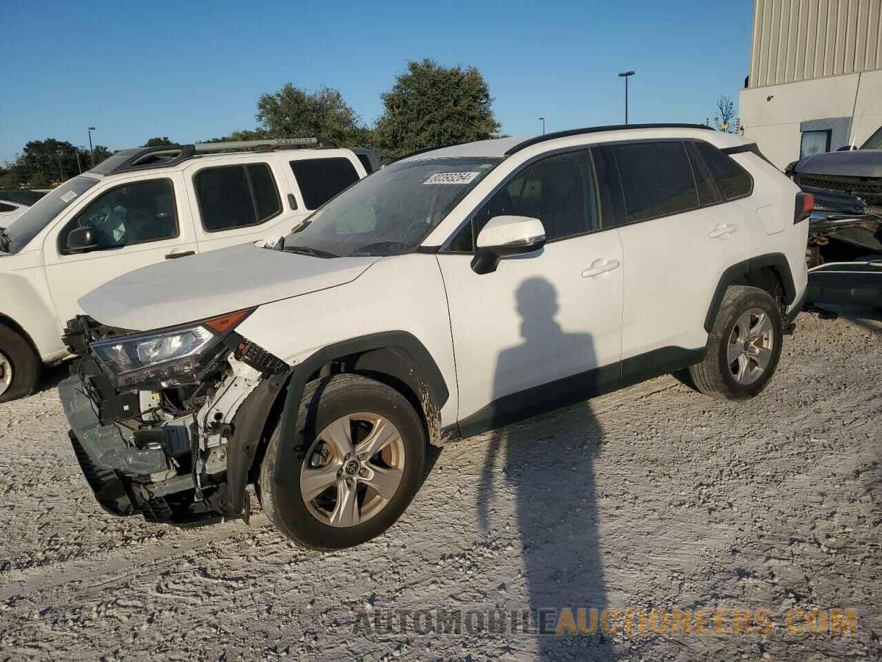 2T3W1RFV2MC141721 TOYOTA RAV4 2021