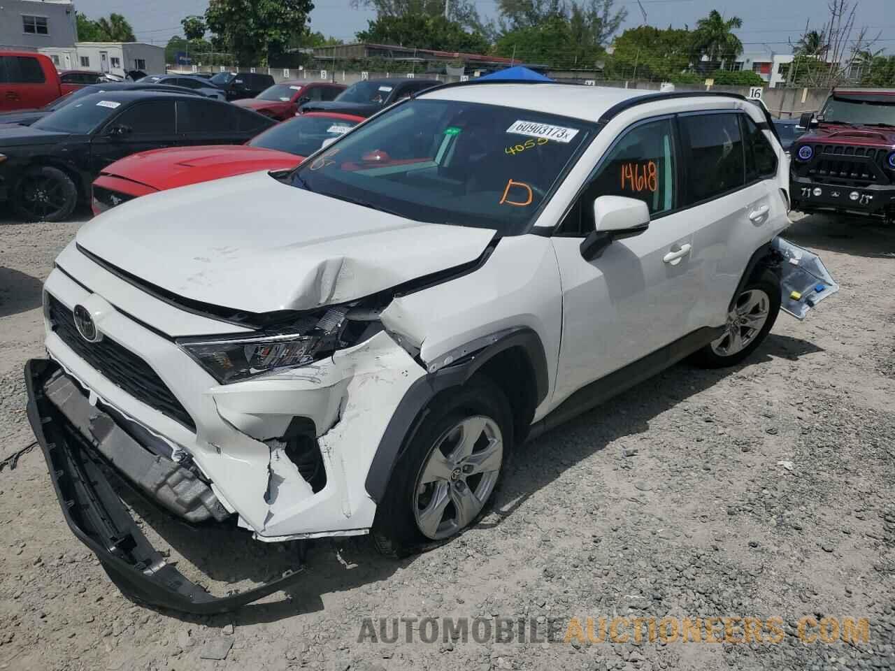 2T3W1RFV2MC172497 TOYOTA RAV4 2021