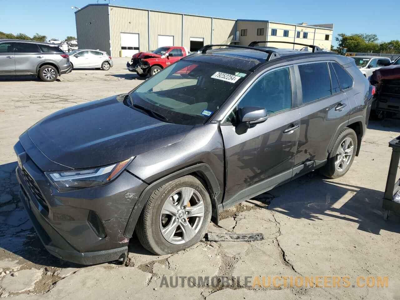 2T3W1RFV2RC267679 TOYOTA RAV4 2024