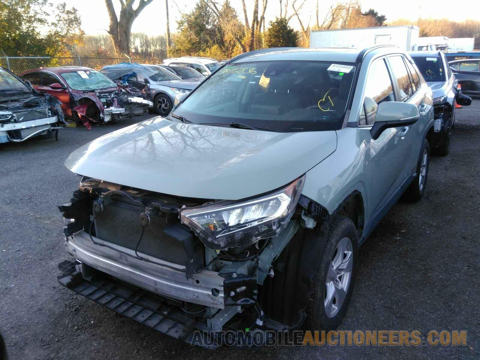 2T3W1RFV3KC006194 Toyota RAV4 2019