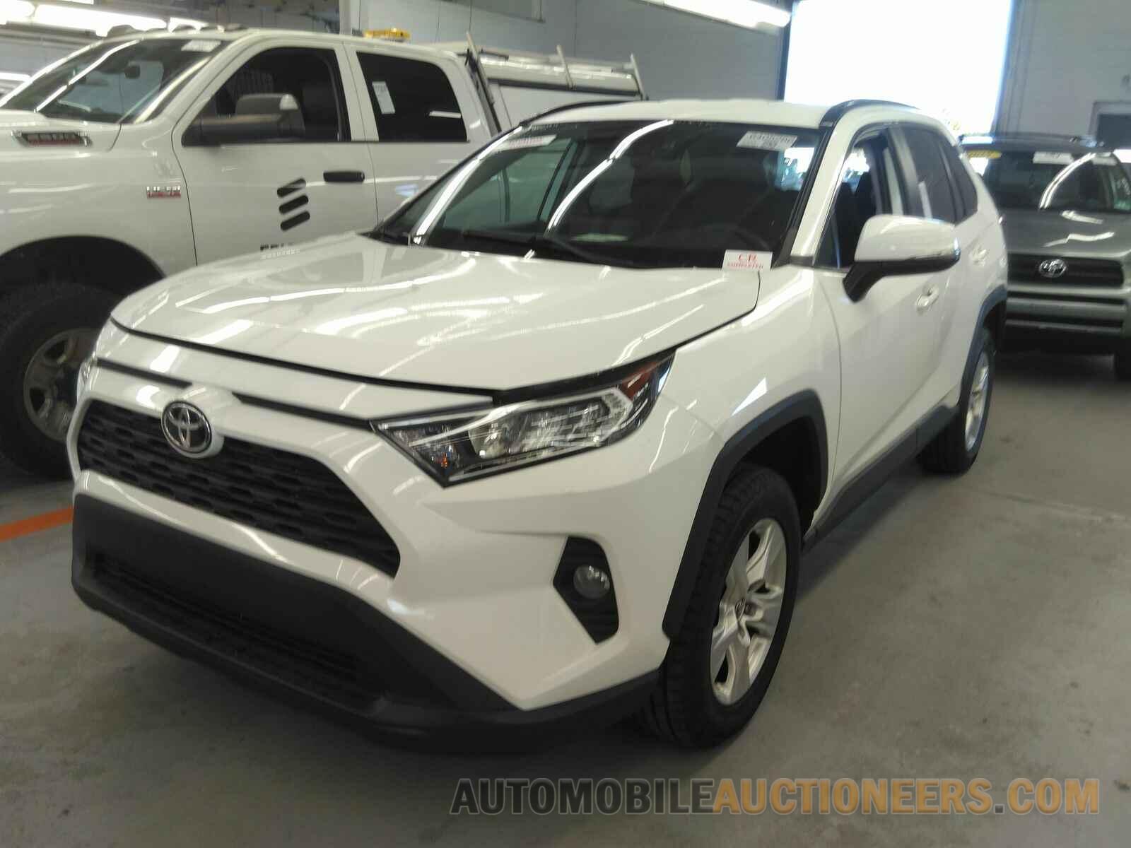 2T3W1RFV3LC052755 Toyota RAV4 2020