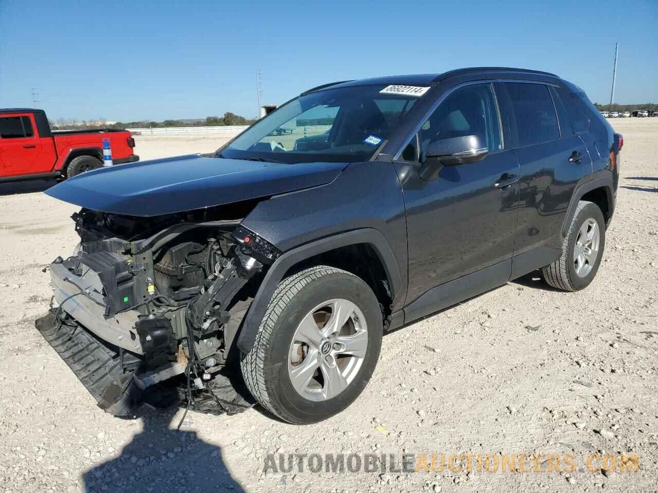 2T3W1RFV3MC097096 TOYOTA RAV4 2021