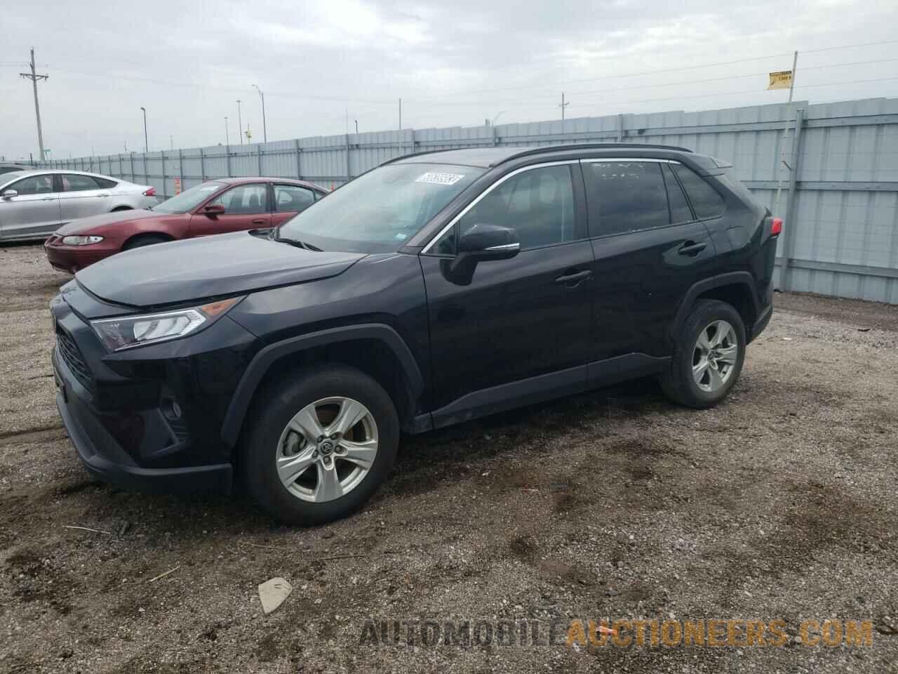 2T3W1RFV3MW137210 TOYOTA RAV4 2021