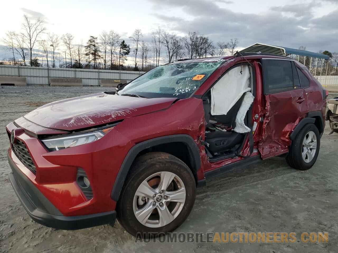 2T3W1RFV3MW167565 TOYOTA RAV4 2021