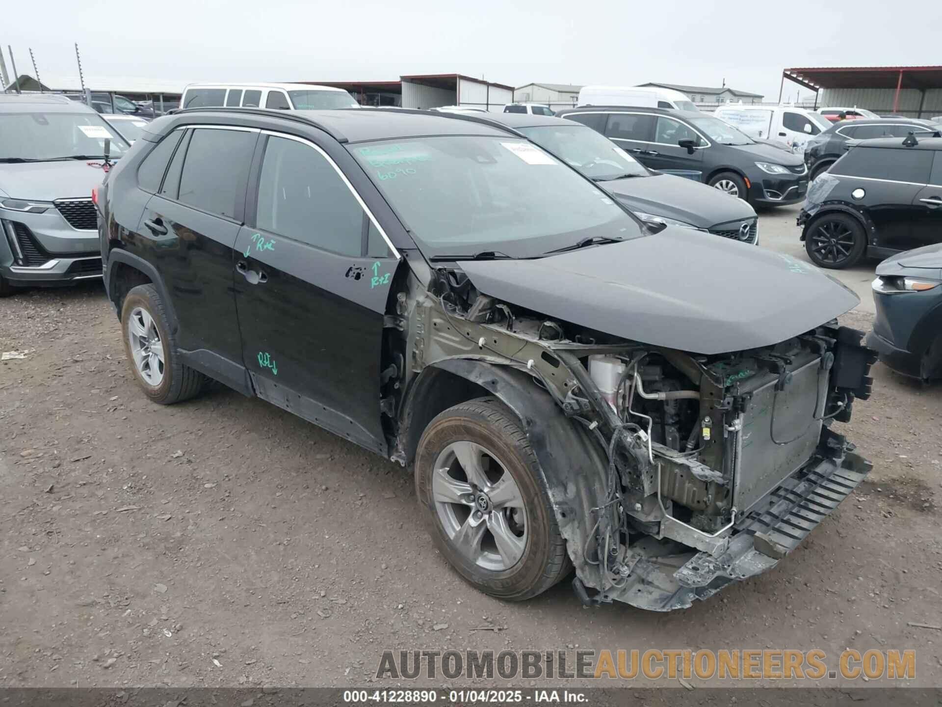 2T3W1RFV3PW285586 TOYOTA RAV4 2023