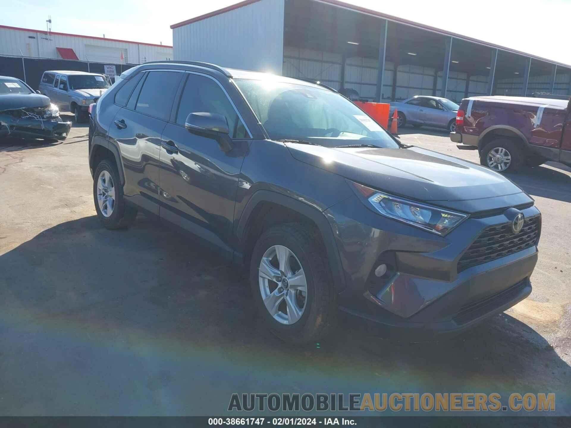 2T3W1RFV4KW051076 TOYOTA RAV4 2019