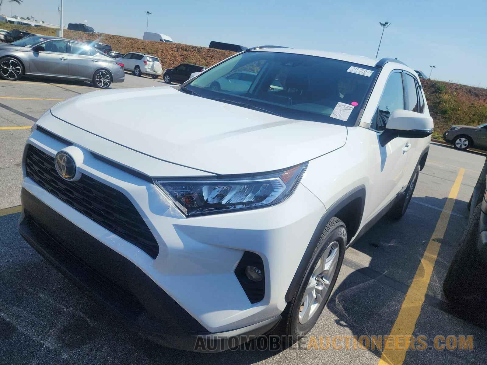 2T3W1RFV4MW113448 Toyota RAV4 2021