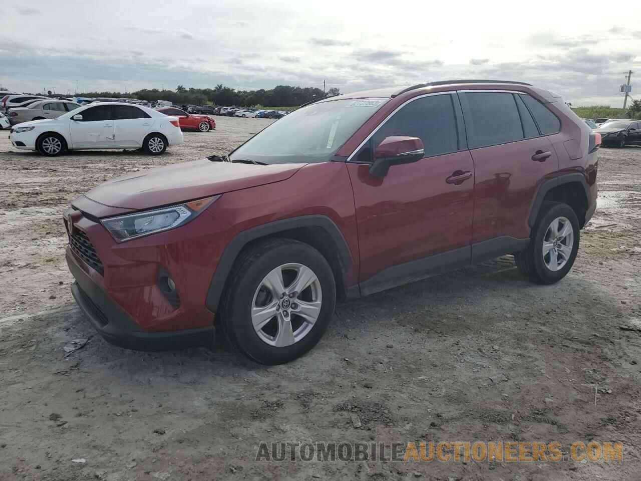 2T3W1RFV4MW148104 TOYOTA RAV4 2021